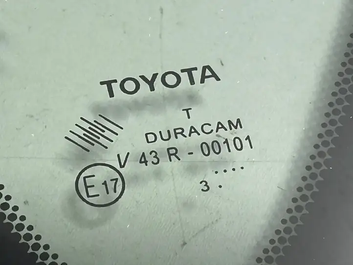 Toyota Verso (2012 - 2015) 756420F010 Заднее боковое стекло — фото 3