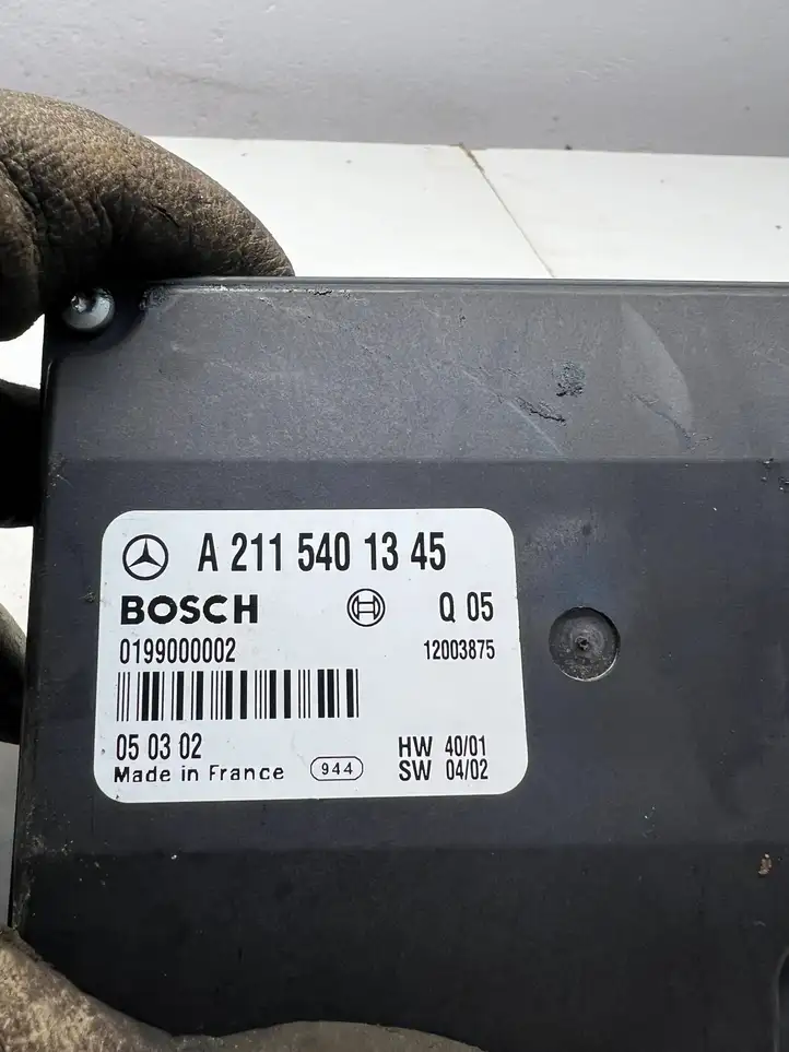 Mercedes-Benz E W211 (2002 - 2009) A2115401345 Блок управления аккумулятором — фото 3