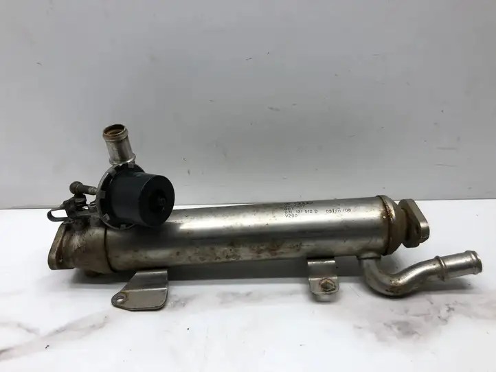 Volkswagen PASSAT B6 (2005 - 2010) 03L131512B Охладитель клапана EGR — фото 1
