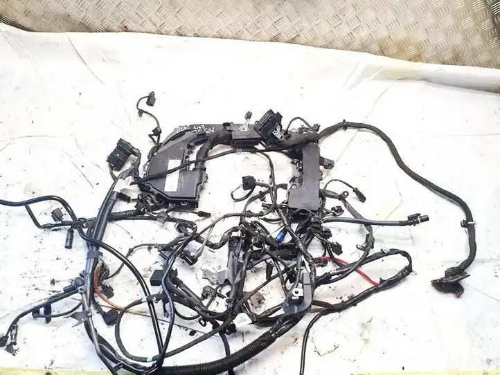 Mercedes-Benz GL X166 (2013 - 2019) a6421505801 Прочая электропроводка — фото 1