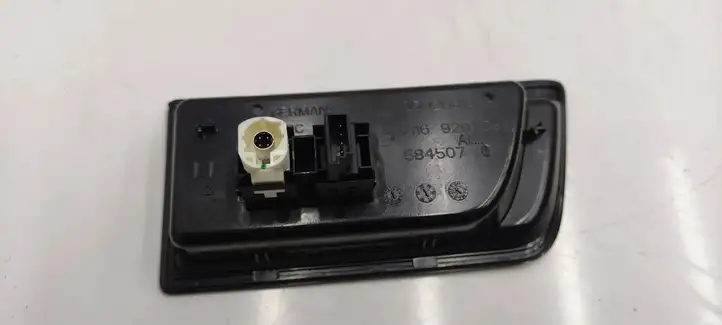 BMW 3 F30 F35 F31 (2012 - 2018) 9207357 Прочие детали салона — фото 4