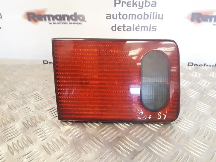 Audi A8 S8 D2 4D (1999 - 2002) Задний фонарь в крышке багажника — фото 1