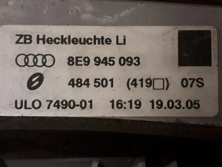Audi A4 S4 B7 8E 8H (2004 - 2009) 8E9945093 Задний фонарь в крышке багажника — фото 3