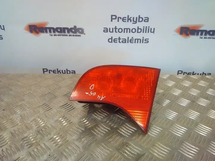 Audi A4 S4 B7 8E 8H (2004 - 2009) 8E9945094 Задний фонарь в крышке багажника — фото 1
