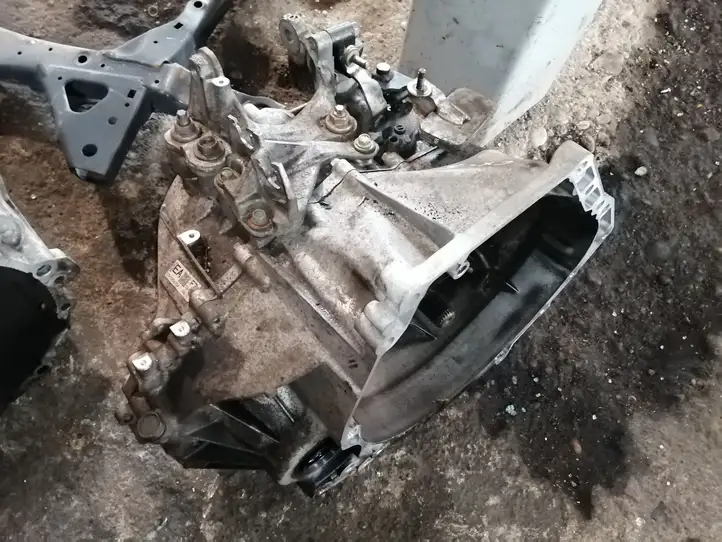 (2012 - 2015) D6010 Механическая коробка передач, 6 передач — фото 1
