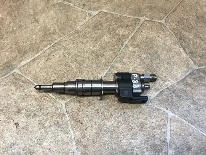 BMW 7 F01 F02 F03 F04 (2008 - 2016)  7585261 Жиклер (жиклеры) (форсунка (форсунки)