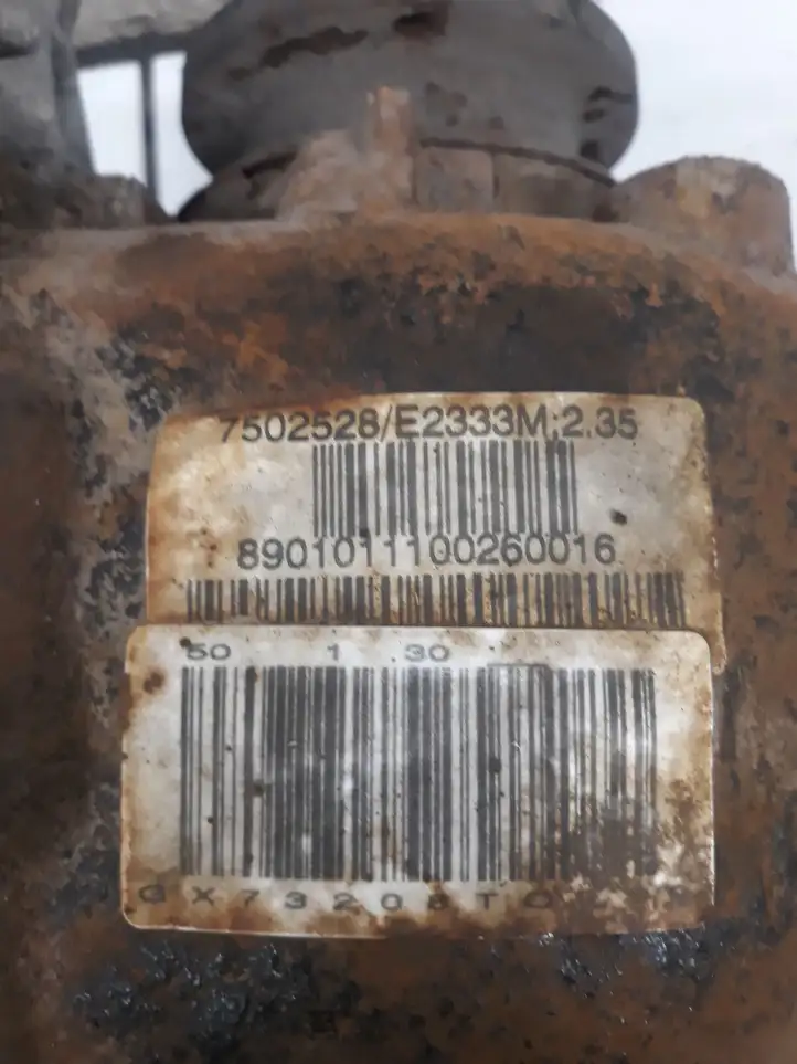 BMW 5 E39 (1996 - 2003)  7502528 Задний редуктор