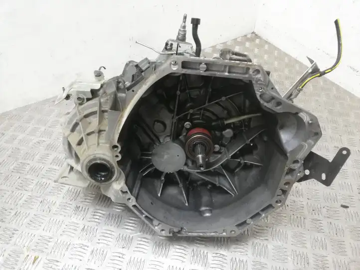 Nissan Qashqai (2013 - 2017) 8200667177 Механическая коробка передач, 6 передач — фото 1