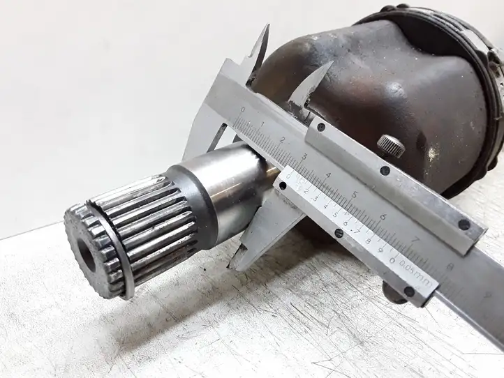 Volvo V70 (2007 - 2013)   Передняя полуось