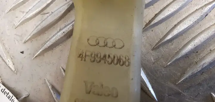 Audi A6 S6 C6 4F (2004 - 2008) 4F9945068 Деталь заднего фонаря — фото 2