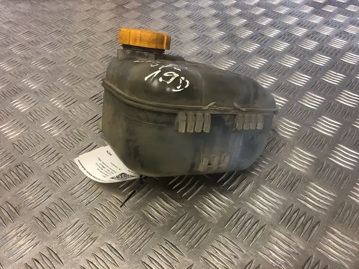 Opel Zafira B (2006 - 2008) 460029937 Расширительный бачок — фото 1