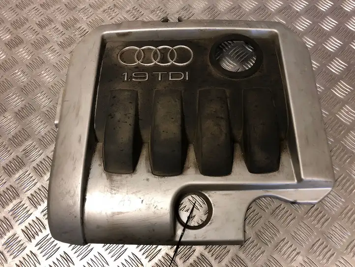 Audi A3/S3 8P (2003 - 2005) 03G103925J Крышка двигателя декоративная — фото 1