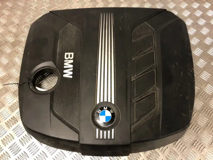 BMW 5 F10 F11 (2009 - 2016) 13717802847 Крышка двигателя декоративная — фото 1