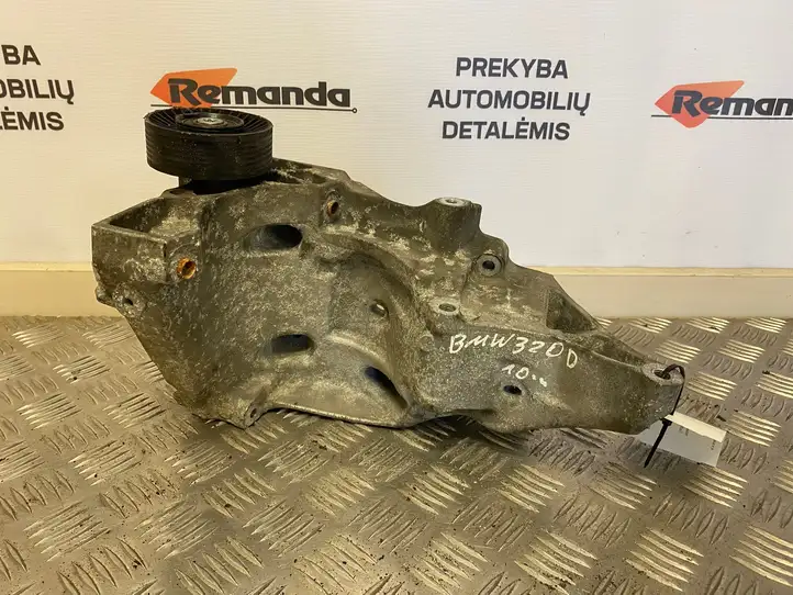 BMW 3 E90 E91 (2005 - 2012) 11167802639 Кронштейн генератора — фото 1