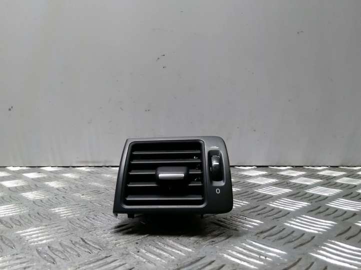 39888287 Volvo V50 Salono oro latakas (-ai)