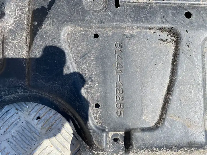 Toyota Prius+ (ZVW40) (2011 - 2018) 5141076013 Защита двигателя — фото 7