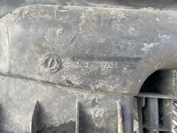 BMW X3 E83 (2003 - 2010) 13713402849 Детали воздухозаборника — фото 4