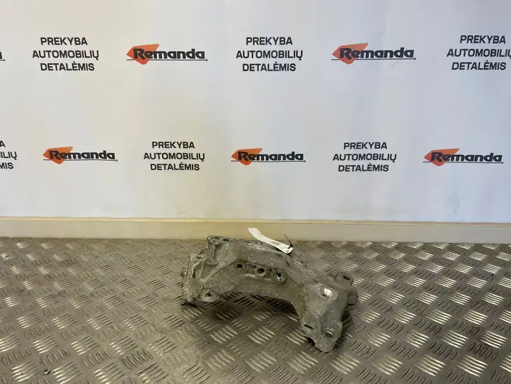 Renault Trafic III (X82) (2014 - ) 112313054 Кронштейн двигателя — фото 1