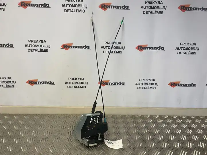 Toyota Prius+ (ZVW40) (2011 - 2018) A046698 Замок задней двери — фото 1