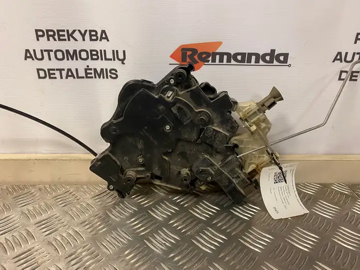 Volkswagen Caddy (2004 - 2010) 2K0843654AE Замок раздвижной двери — фото 1