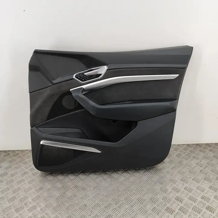 Audi e-tron (2018 - ) 4KE885502A Комплект салона — фото 11