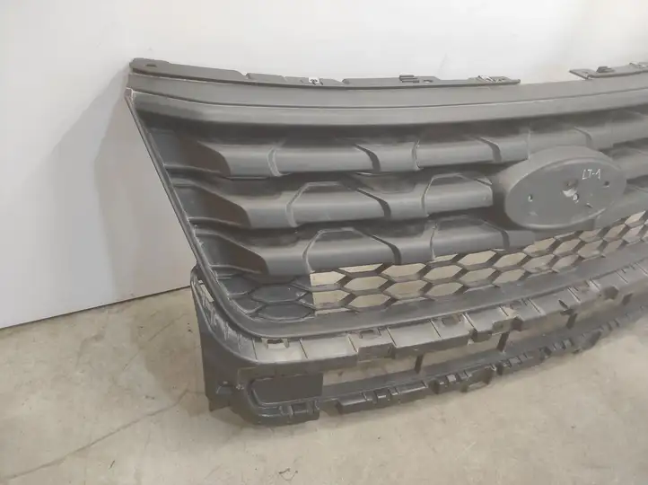 Ford Explorer VI (2019 - ) FB538200GEW Вентиляционная решетка кузова — фото 2