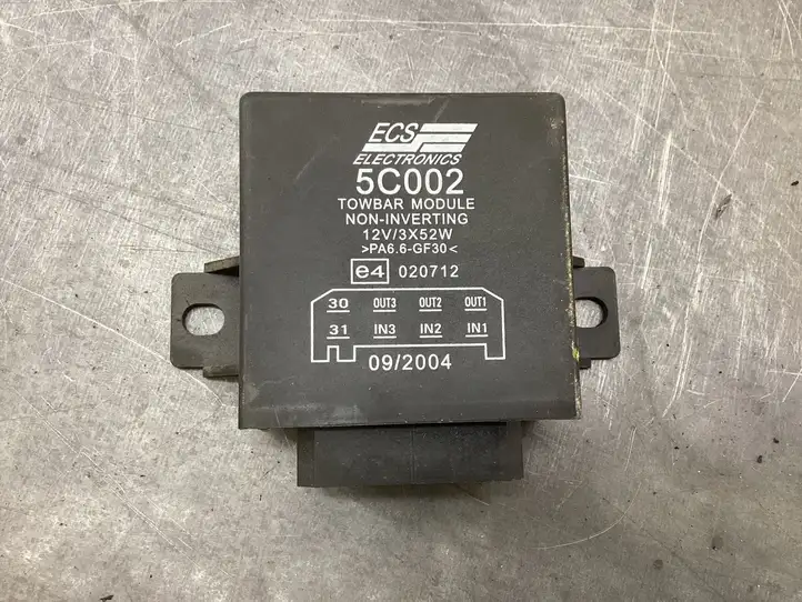Honda Accord (2003 - 2007) 5C002 Реле крюка для прицепа — фото 4