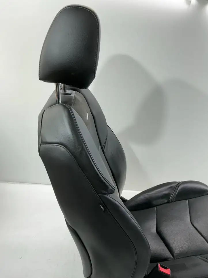 Cadillac Escalade IV (2014 - 2019) AN384544615 Переднее сиденье водителя — фото 17