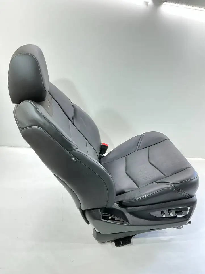 Cadillac Escalade IV (2014 - 2019) L0442637 Переднее сиденье пассажира — фото 9