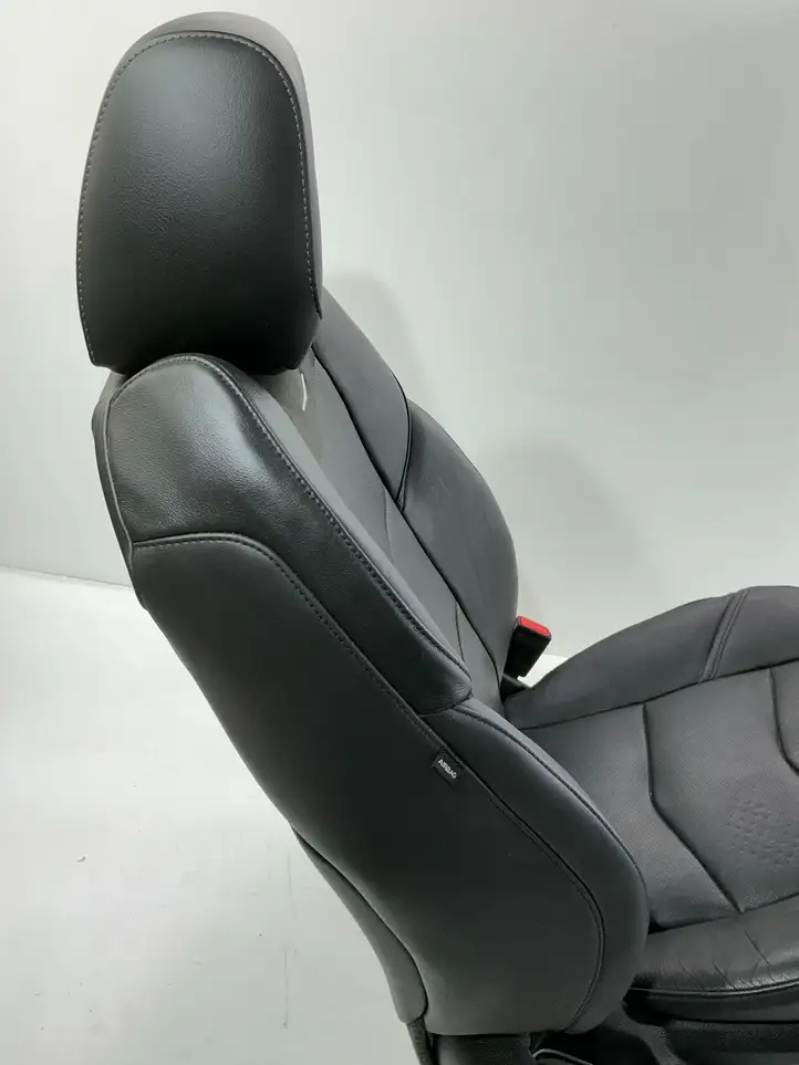 Cadillac Escalade IV (2014 - 2019) L0442637 Переднее сиденье пассажира — фото 10
