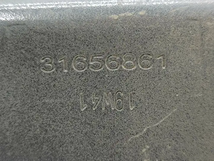 Volvo XC40 (2017 - ) 32277211 Передняя балка бампера — фото 8