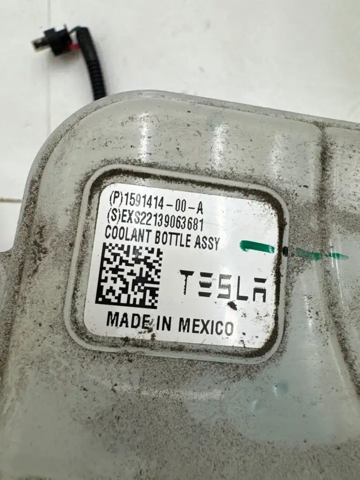 Tesla Model S (2021 - ) 175011900A Подогреватель охлаждающей жидкости — фото 11