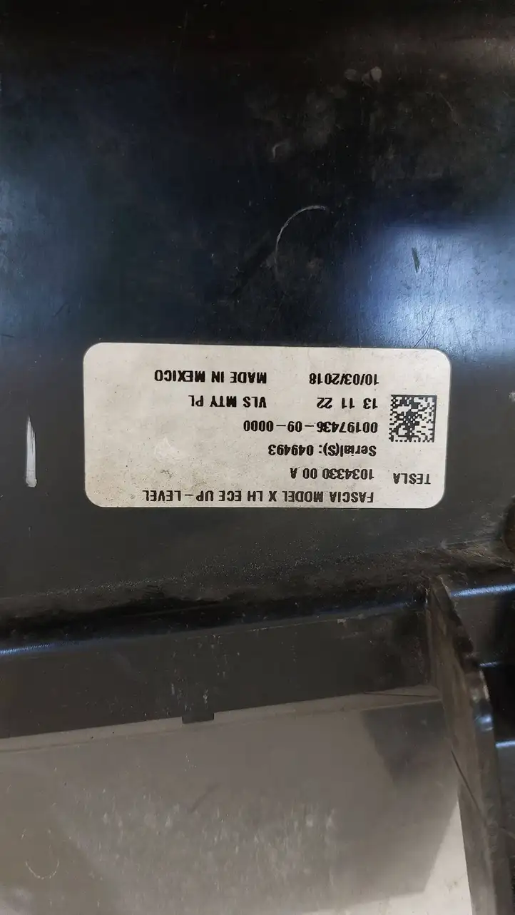Tesla Model X (2015 - 2021) 103433000A Передняя противотуманная фара — фото 5