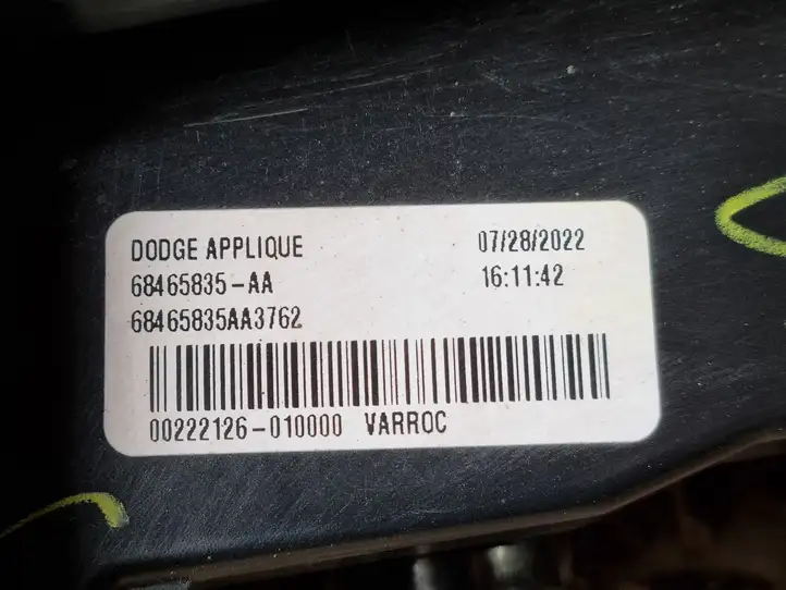 Dodge Challenger (2014 - ) 68465835AA Задний фонарь в крышке багажника — фото 6