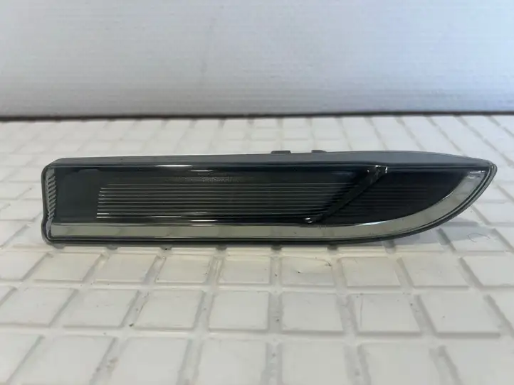 Porsche Panamera (971) (2016 - 2020) 97063104301 Поворотный фонарь крыла — фото 1
