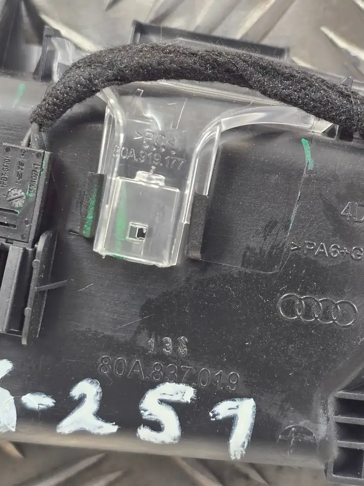 Audi Q5 SQ5 (2012 - 2017) 80A837019 Внутренняя ручка двери — фото 7