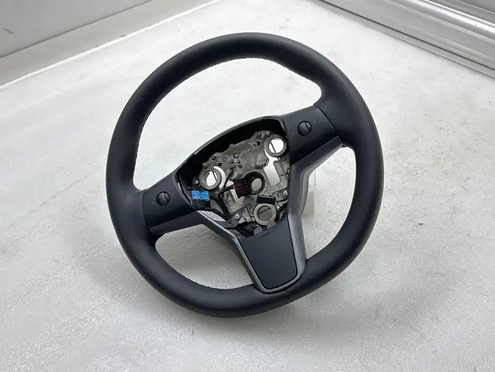 Tesla Model Y (2019 - 2024) 162659900D Верхняя петля передней двери — фото 1