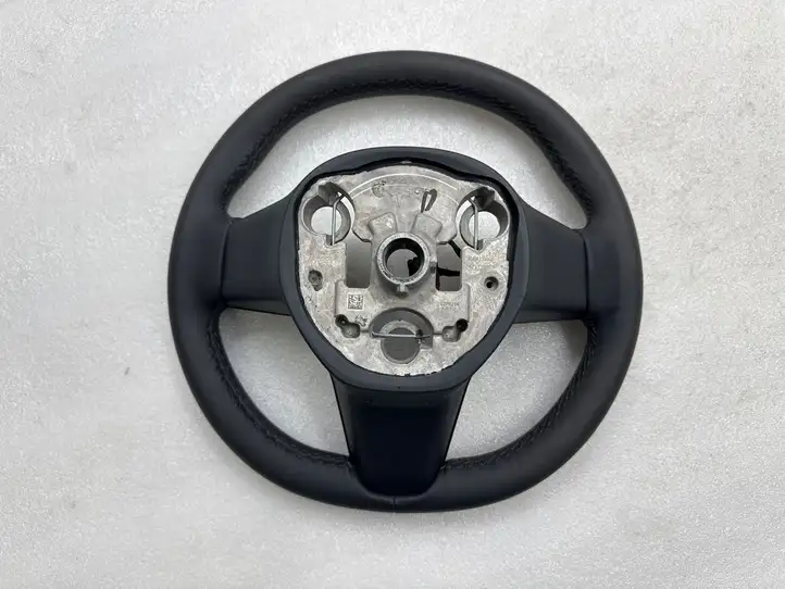 Tesla Model Y (2019 - 2024) 162659900D Верхняя петля передней двери — фото 3