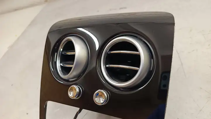 Bentley Flying Spur (2013 - 2019) 4w0863133b Задний воздушный дефлектор — фото 7