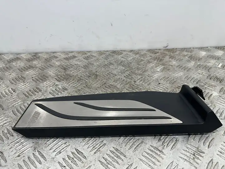 BMW 3 F30 F35 F31 (2012 - 2018) 8053899 Подставка для ноги — фото 2
