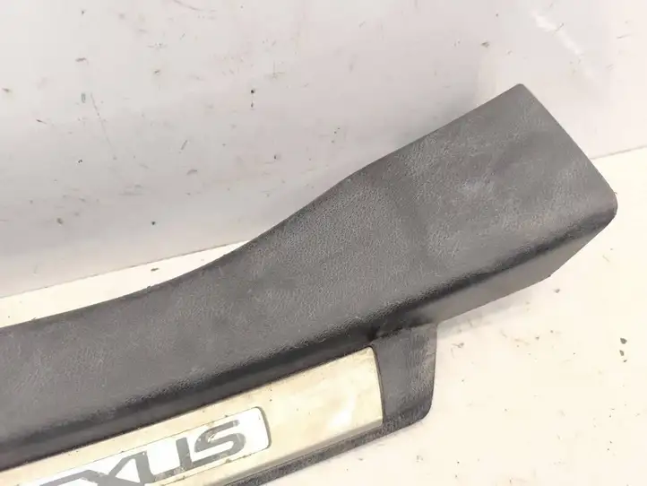 Lexus GS250 300 350 300h 450h (2011 - 2015) 6794030060 Внутренняя отделка заднего порога — фото 2