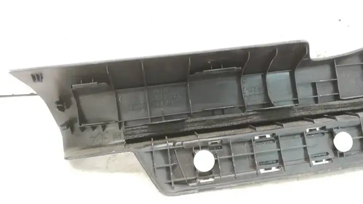 Lexus GS250 300 350 300h 450h (2011 - 2015) 6793030060 Внутренняя отделка заднего порога — фото 2
