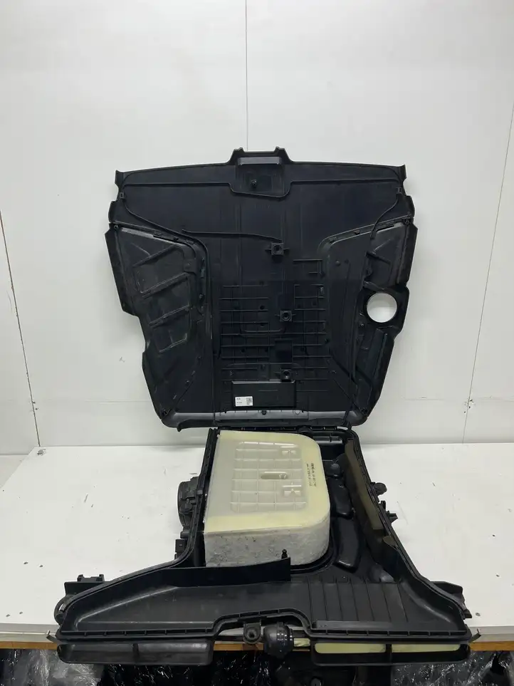 Audi Q7 4M (2015 - ) 4M0133849A Крышка двигателя декоративная — фото 2