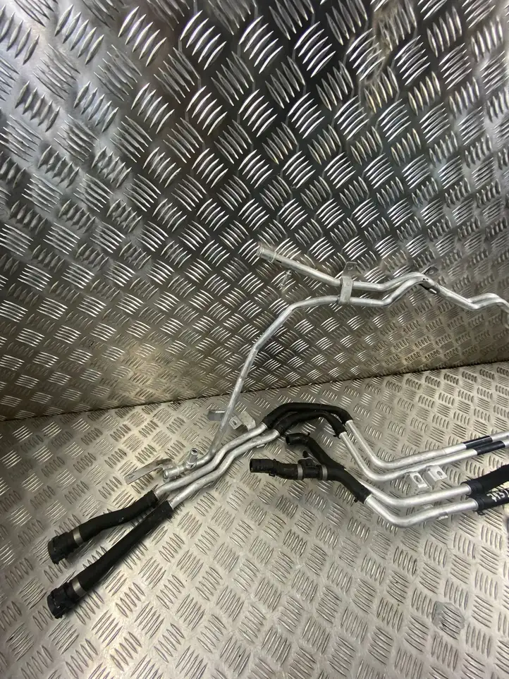 Audi Q5 SQ5 (2017 - ) 80a145637 Трубки системы охлаждения — фото 3