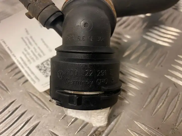 Volkswagen Golf V (2003 - 2009) 6Q0122291E Шланги системы охлаждения — фото 3