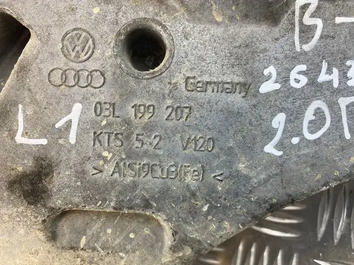 Volkswagen PASSAT B6 (2005 - 2010) 03L199207 Кронштейн двигателя — фото 5