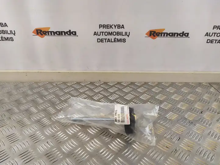 Toyota Auris E180 (2012 - 2018) 5193102030 Болт крепления запасного колеса — фото 8