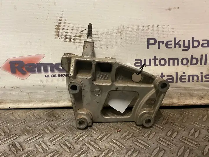 Nissan X-Trail T31 (2007 - 2014) Кронштейн двигателя — фото 1