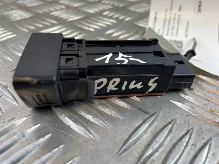 Toyota Prius+ (ZVW40) (2011 - 2018) 15C633 Кнопка ручного тормоза — фото 4