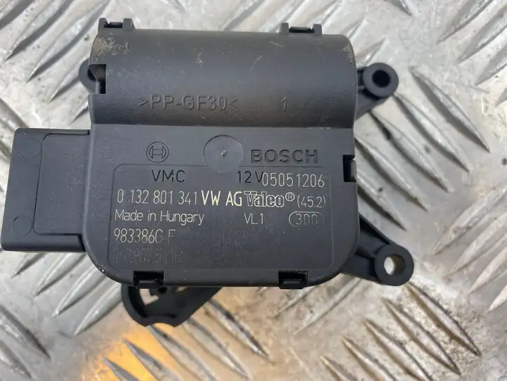 Volkswagen PASSAT CC (2012 - 2017) 0132801341 Двигатель задвижки потока воздуха — фото 3